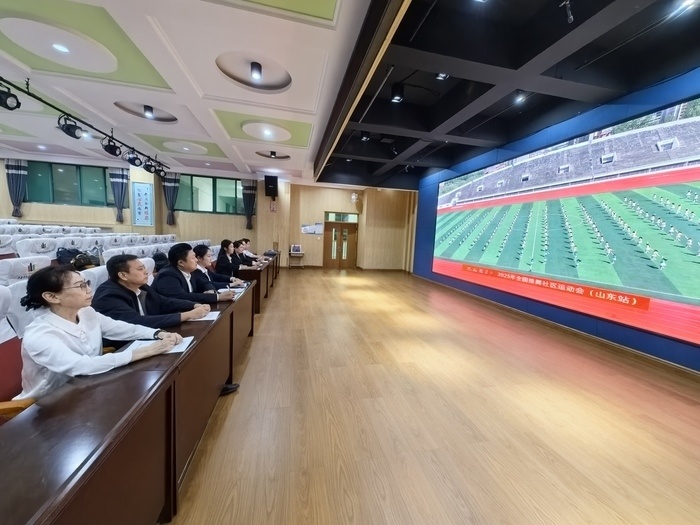 让健身热情, 网络比赛在 让健身热情, 网络比赛在